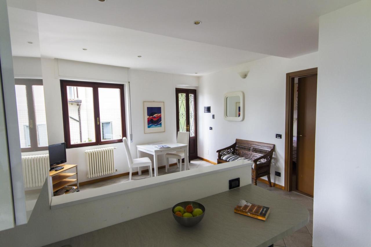 Apartment The Palm With Garden Sala Comacina Exterior foto